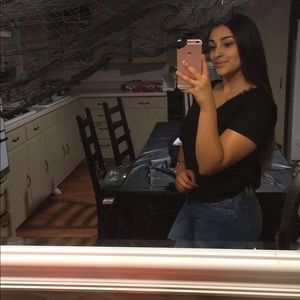 Meet your Posher, Nadia